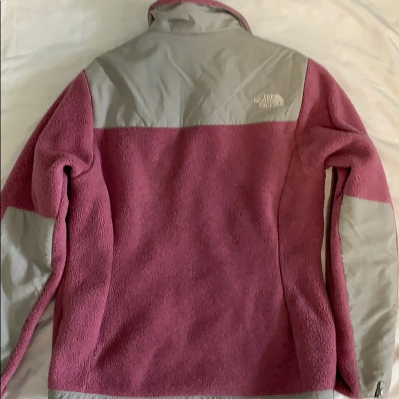 Women’s The North Face fleece full zip coat - Picture 3 of 3